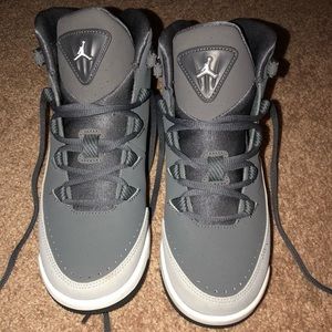 Air Jordan’s (grey) UNISEX